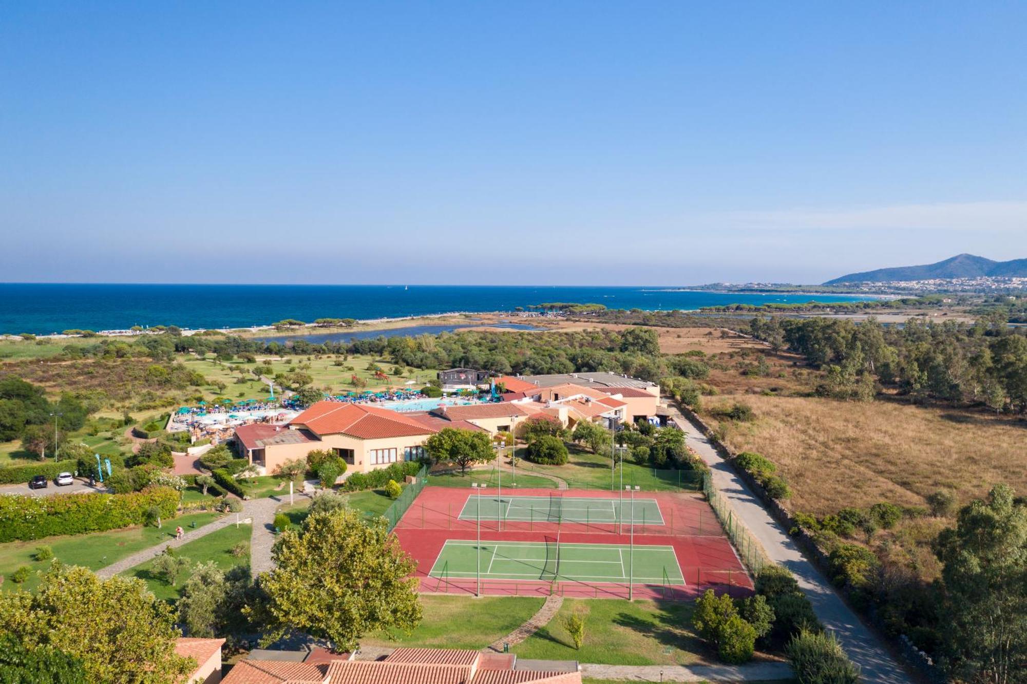 Отель Futura Club Cala Fiorita Agrustos Экстерьер фото